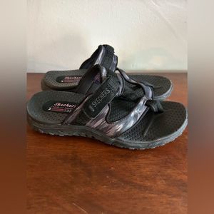 Sketchers Reggae Sandals